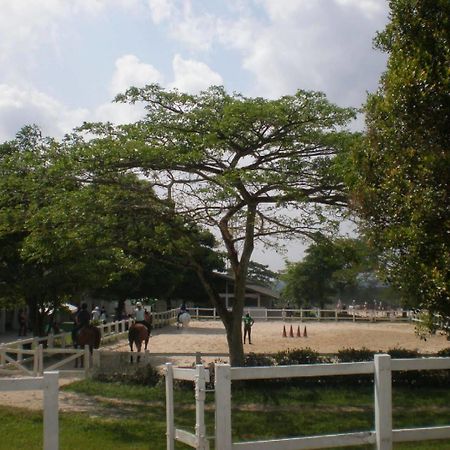 Riders Resort Kulai Exterior photo